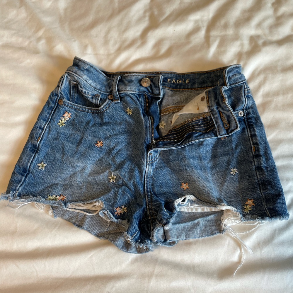 American eagle flower jean shorts - Picture 2 of 3